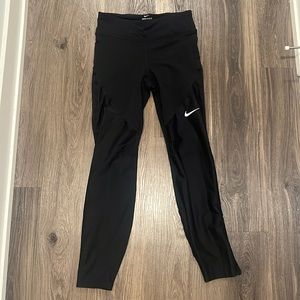 Nike Shield Leggings